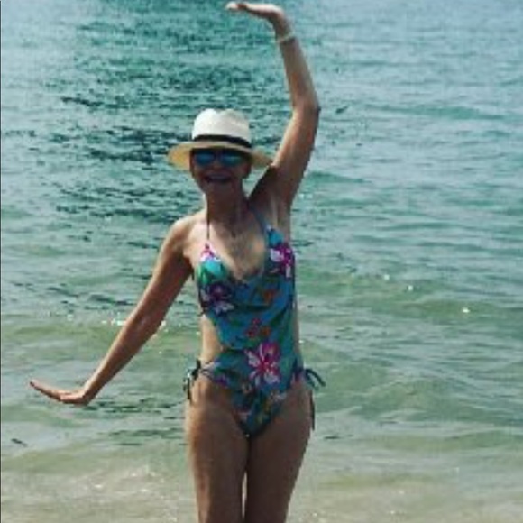 Montoya Swimwear. Perfect condition. NWOT - Picture 4 of 4